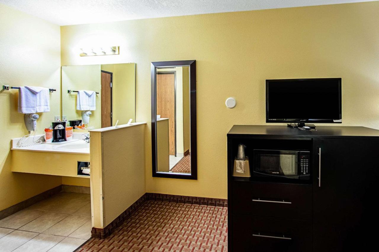 Rodeway Inn & Suites Monticello Esterno foto